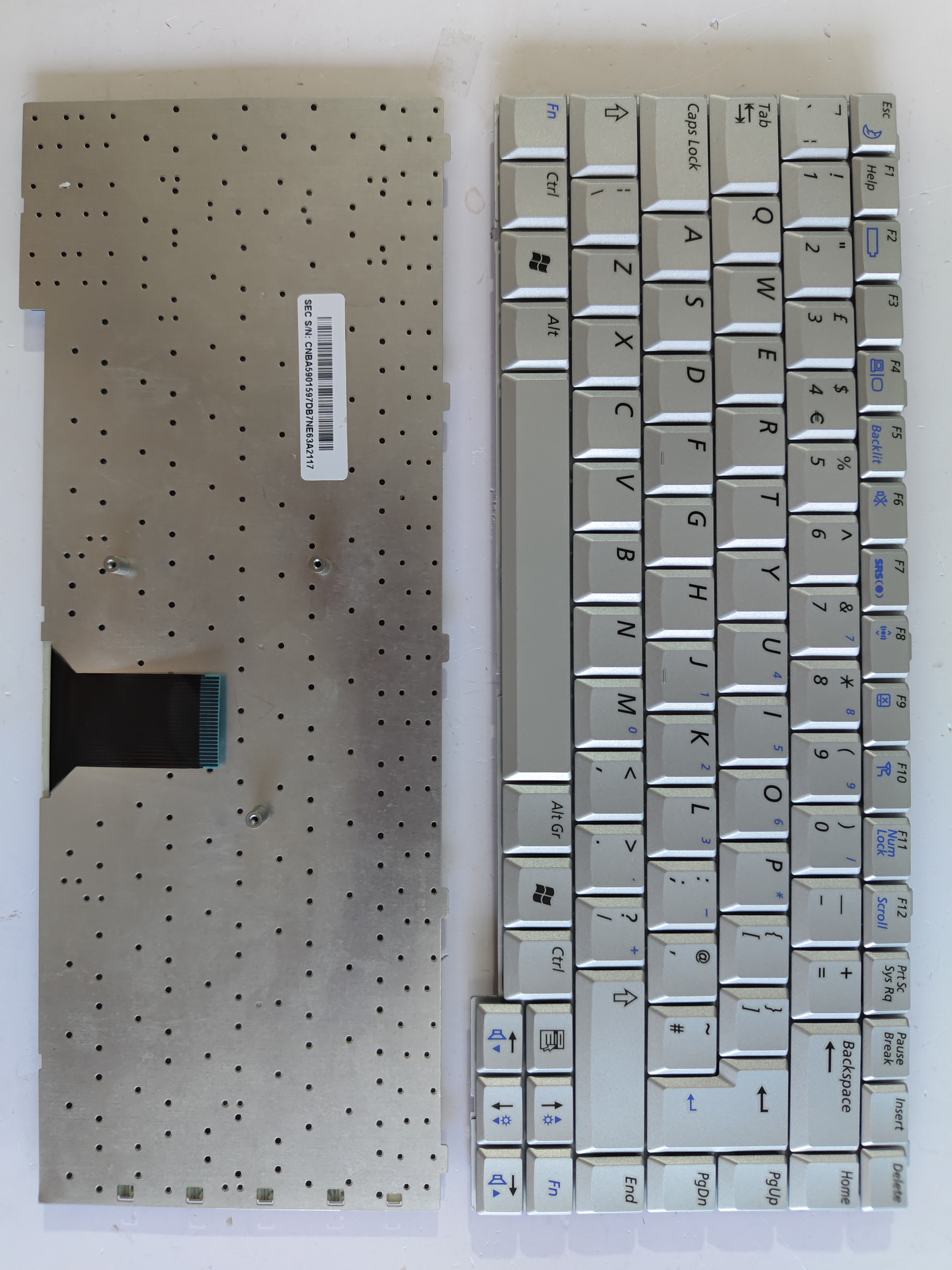 Picture of New Replacement Laptop Keyboard For SAMSUNG M50 SILVER UK Layout